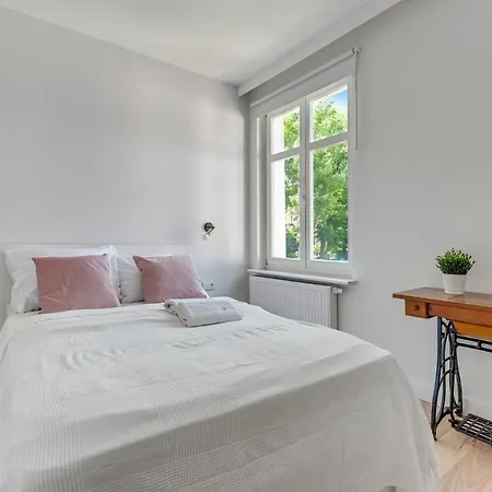 Grand Apartments - Orion Apartment Nearby Monte Cassino Street-3